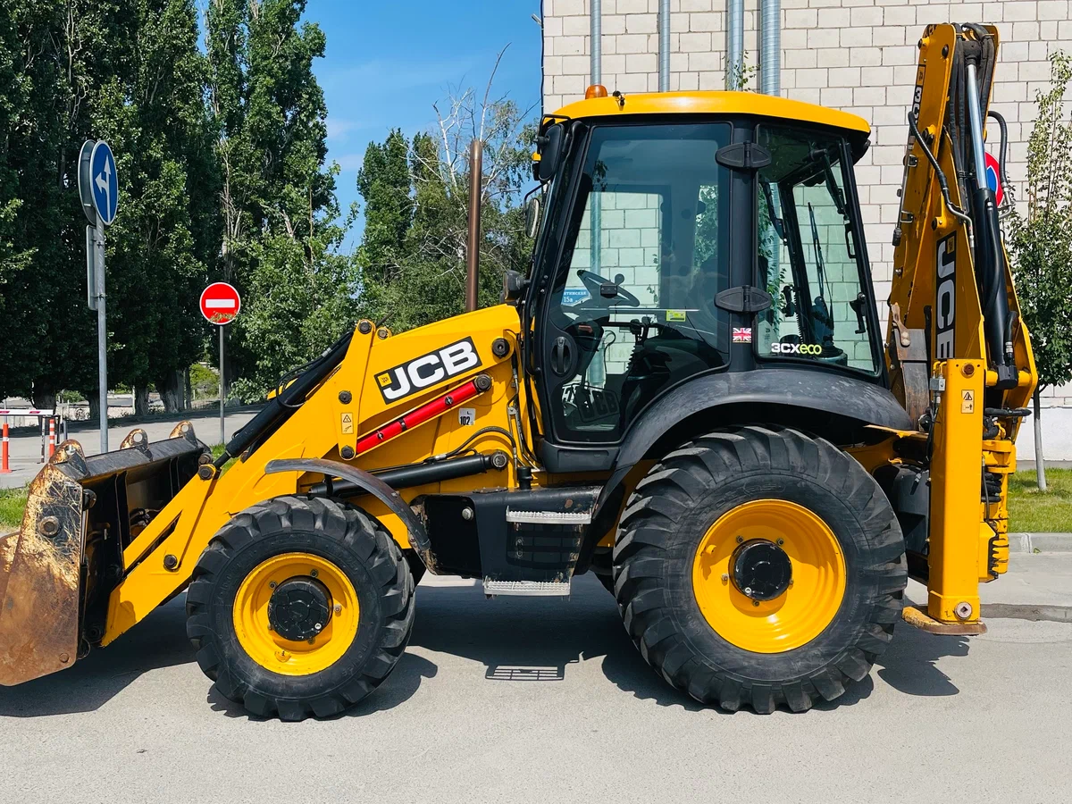 Экскаватор JCB 3CX
